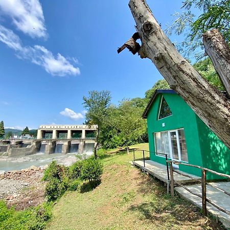 Green House Kutaisi Luaran gambar