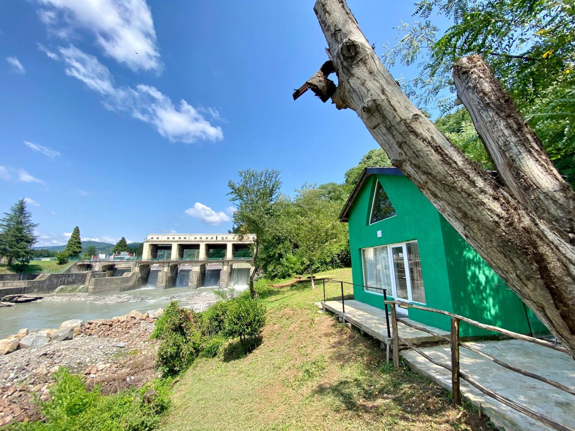 Green House Kutaisi Luaran gambar